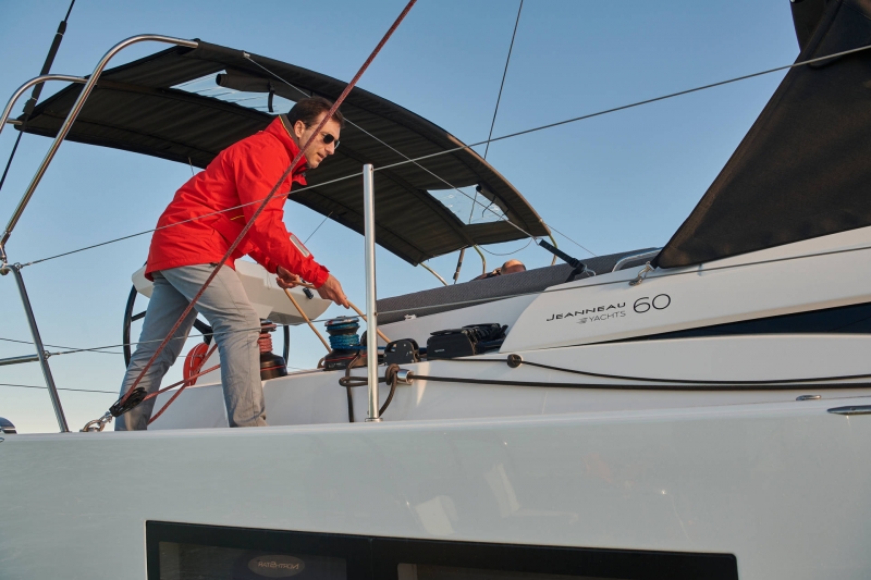 Jeanneau 60 yacht side deck an winches